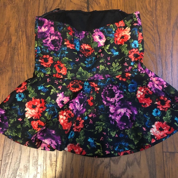 Forever 21 Peplum Floral Top - Picture 2 of 2